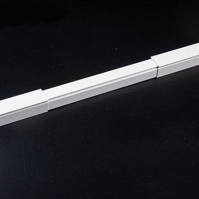 sistema retractable de la pista de la cortina de la tensión del techo del 1.1-2.1m del soporte resistente de aluminio de la pared
