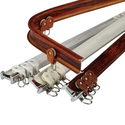 Material montado en la pared del aluminio del metal del techo de la pista silenciosa blanca de la cortina para la ventana salediza
