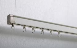 Pista silenciosa automática de montaje en el techo de la cortina para las cortinas de ventana