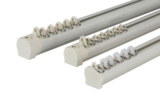 Material de aluminio blanco doble montado techo de los carriles de cortina con electroforesis
