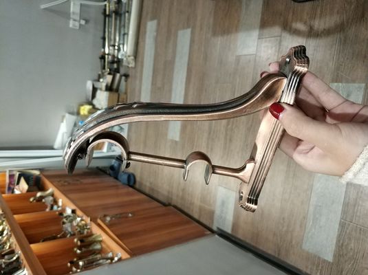 Cortina doble de bronce de cobre Rod Bracket Curtain Accessories del metal 28/19m m del tenedor de la cortina del color