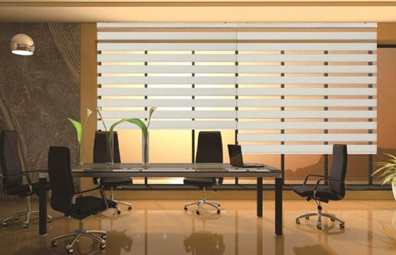 La ventana decorativa de la oficina del rodillo cubre el ODM del estilo de la cebra de la capa doble de las cortinas
