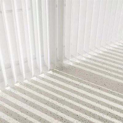 Material moderno vertical del poliéster del estilo de las persianas de ventana del PVC del apagón manual
