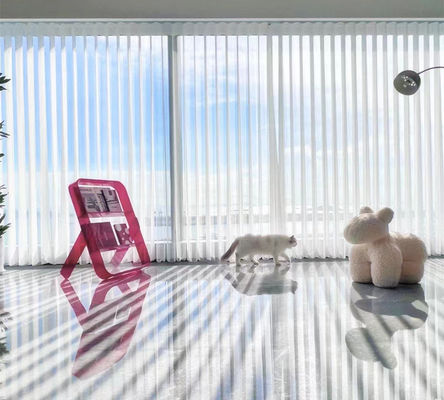 La vertical manual de lujo de la ventana ciega el tamaño de 89m m 127m m para la conferencia del hotel