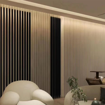 La vertical eléctrica de la noche moderna del día ciega para el dormitorio del hotel
