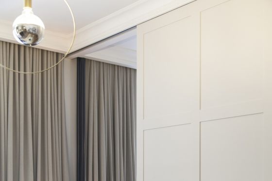 Cortinas soñadoras que sombrean llenas modernas y color sólido minimalista